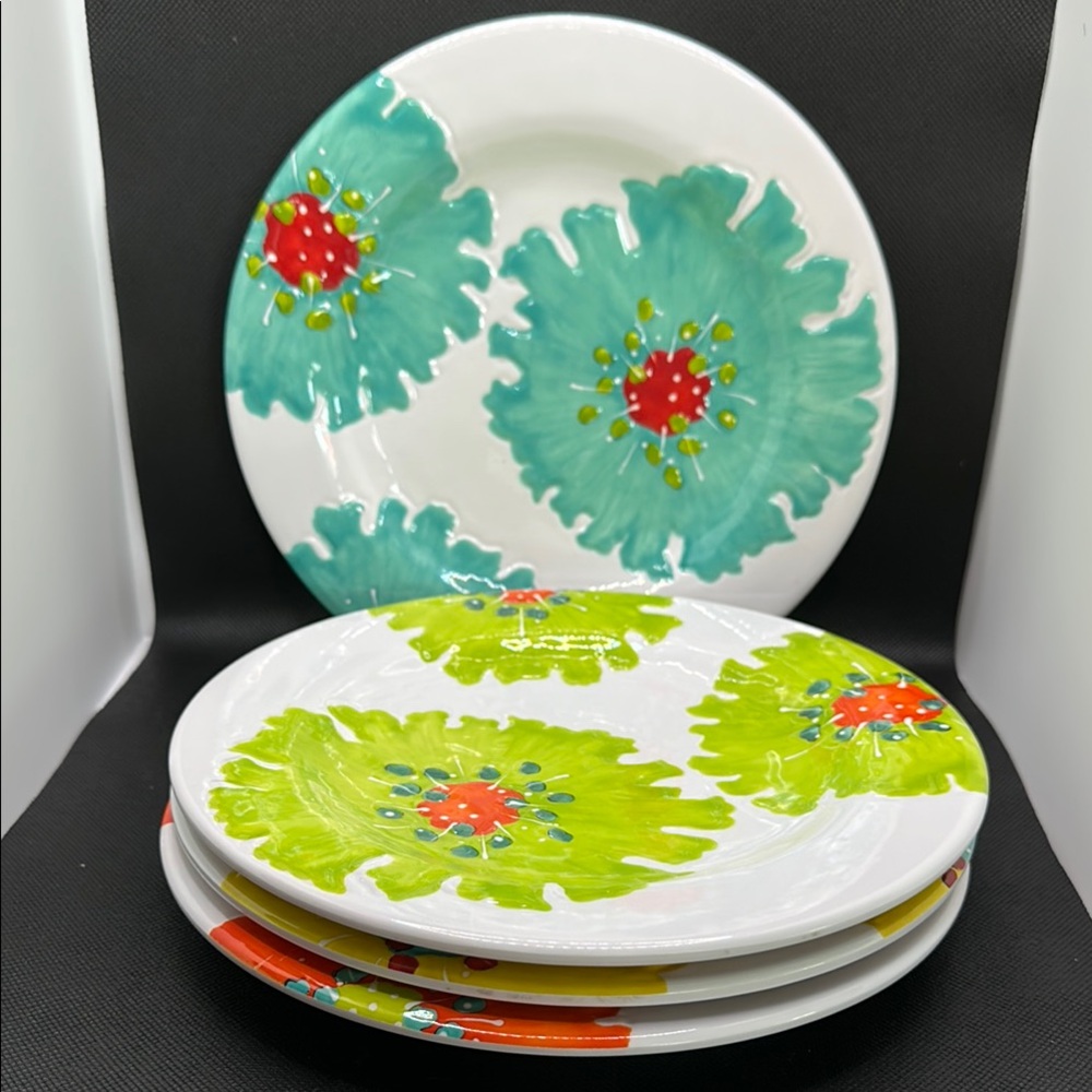 Laurie Gates Bright Floral Melamine Salad Luncheon Plates Set of 4